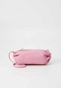 PIKKU KARLA - Rankinė per petį - rose
