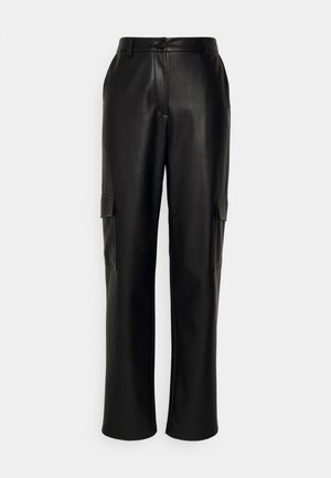 ONLY Tall ONLKIM PANT - Pantalones cargo - black