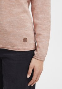 Oxmo OXDANIELA - Strickpullover - mahogany rose melange