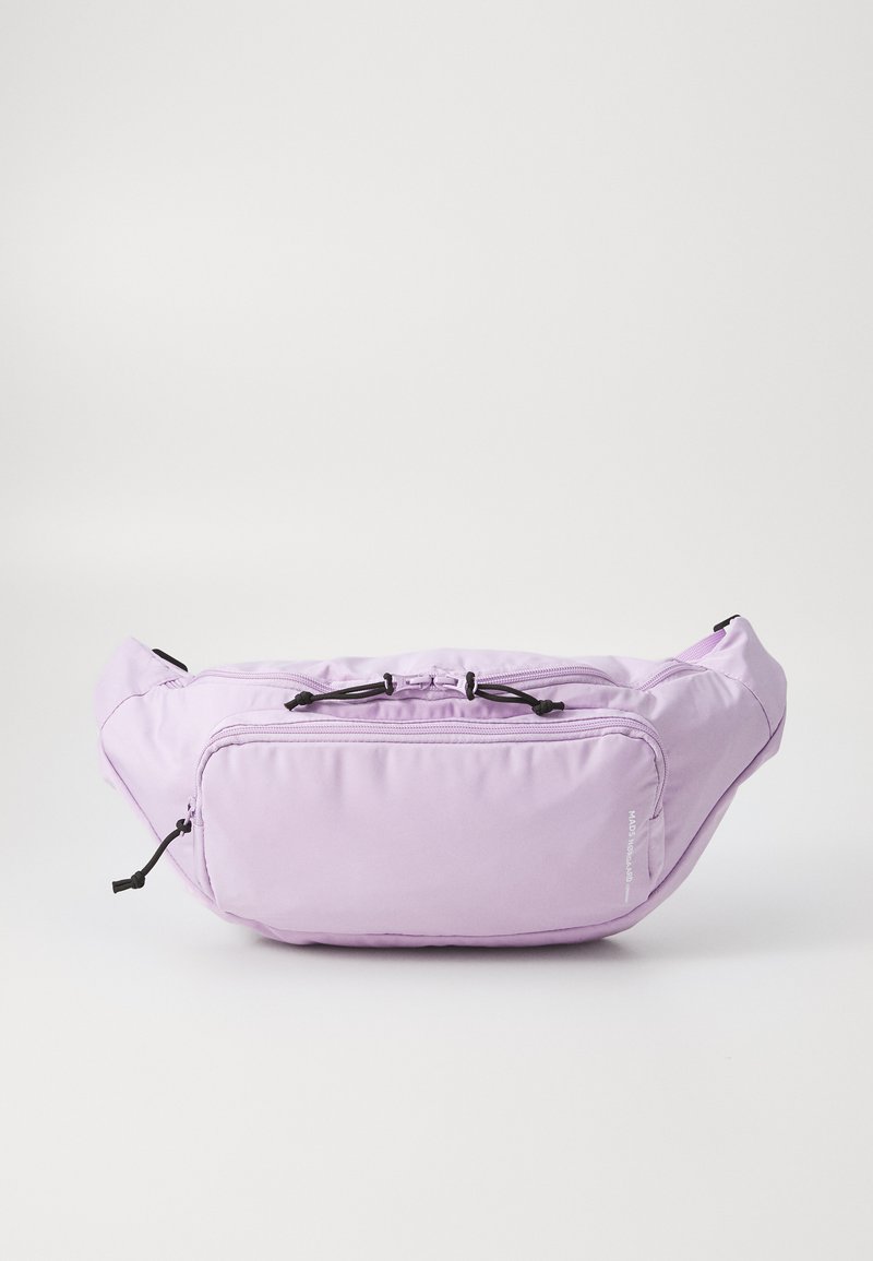 Marsupio viola in tessuto, dotato di una tasca principale con zip e una tasca frontale più piccola con zip, con spalline regolabili e dettagli in metallo nero.