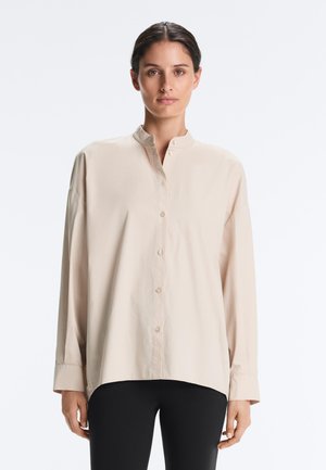 OYSHO Chemisier - sand