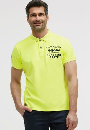 Camp David, CAMP DAVID PIKEE-POLO KURZARM MIT RÜCKEN-STICKEREI - Polo shirt - neon lime