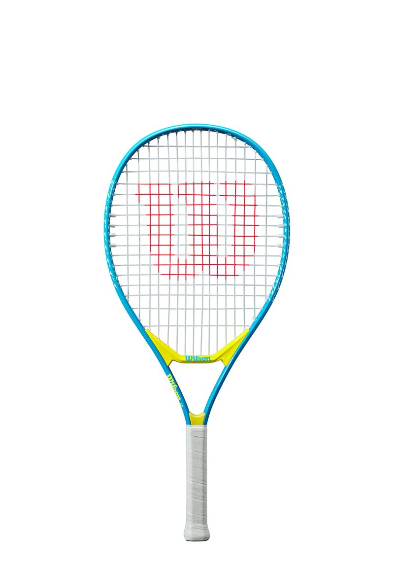 Blaues Tennisracket mit gelbem Akzent, featuring ein weißes Saitenmuster und einem roten "Wilson"-Logo am Schlägerkopf; strukturierter weißer Griff.