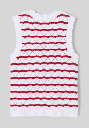 Top sans manches en tricot blanc avec un motif rouge en dents de scie, tissu texturé et col volé. Conçu pour le confort et le superposition.