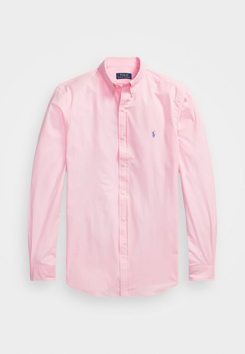 Camicia button-up rosa a maniche lunghe realizzata in cotone. Presenta un colletto classico, una consistenza morbida e un logo ricamato blu sul lato sinistro del petto.