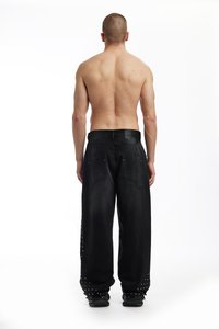 FAVELA RIVET UNISEX - Bő szabású farmernadrág - black