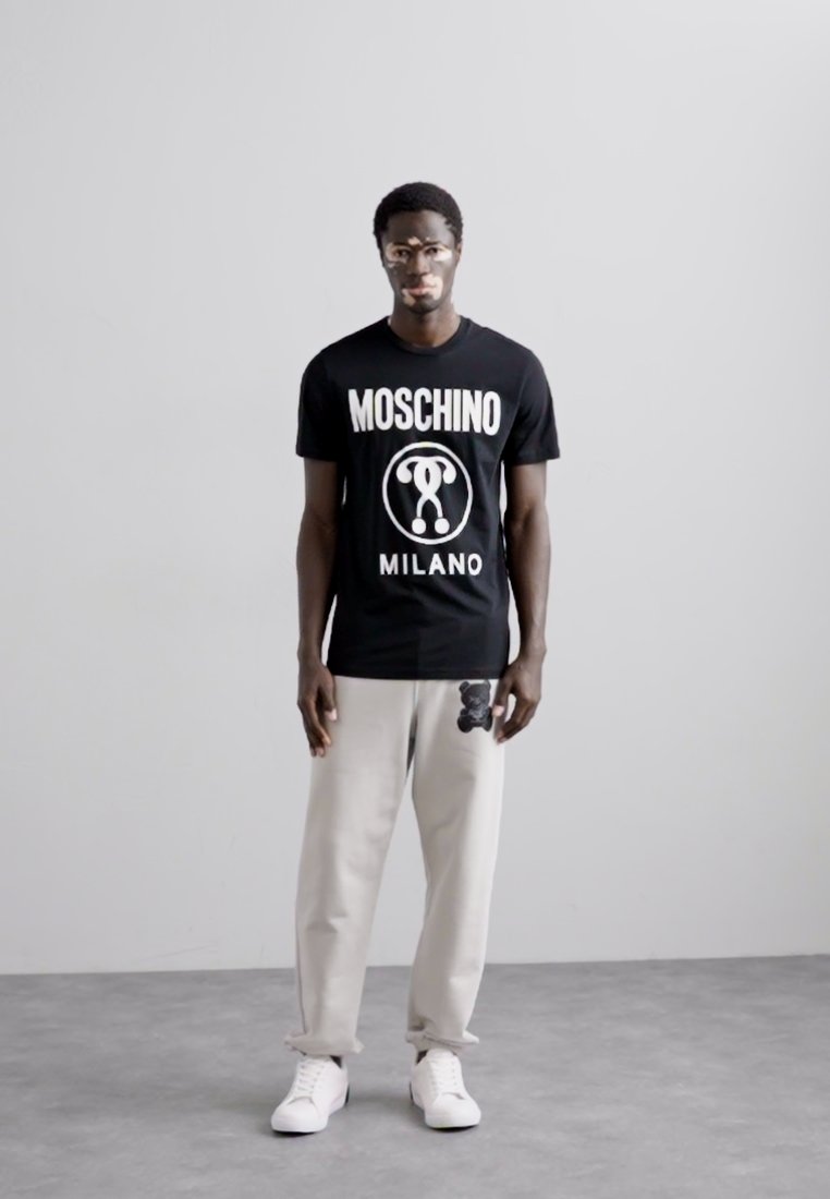 Tシャツ・カットソー MOSCHINO 'Teddy' T-shirt Black V07110241 MOSCHINO Print T-shirt - black - Zalando.co.uk