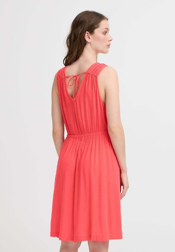 Day dress - geranium4