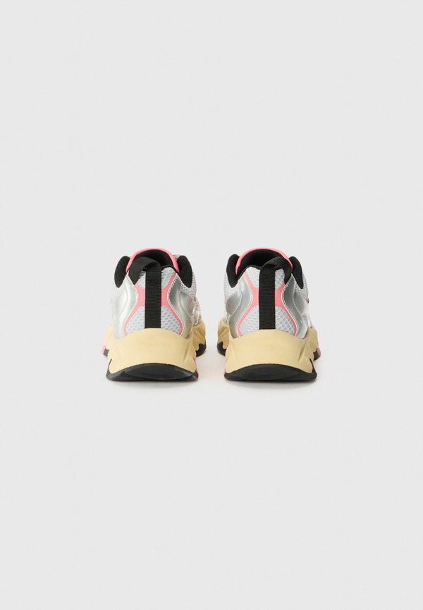 FORMA UNISEX - Trainers2