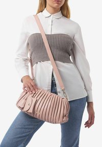 Miriade Borsa a tracolla - rosa