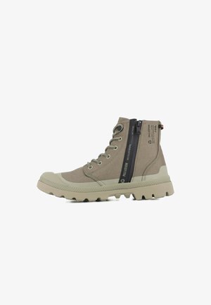 Palladium, PAMPA RCY - Členkové šnurovacie čižmy - dusky green