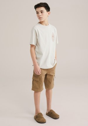 - T-shirt z nadrukiem