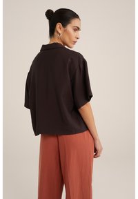 WE Fashion WE STUDIO - Pogājama blūze - black