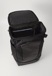 Oakley ENHANCE HYBRID BACKPACK L UNISEX - Sac à dos - black