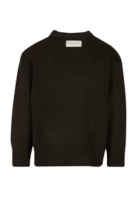 Ciemnobrązowy sweter o prążkowanej fakturze, okrągłym dekolcie i długich rękawach. Zawiera metkę z logo marki z tyłu przy szyi.