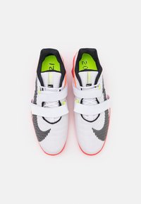 Nike Performance Zapatillas de entrenamiento - white