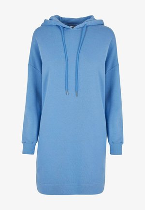 Niebieska sukienka z kapturem, wykonana z miękkiego materiału, z długimi rękawami, luźnym krojem oraz sznurkiem w kapturze umożliwiającym regulację.