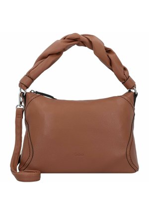 Sac en cuir brun avec une surface texturée et une poignée tressée. Équipé d'une bandoulière réglable et d'une fermeture zippée sur le dessus.