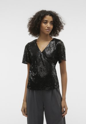 Vero Moda VMKAJE WRAP - Μπλουζάκι με στάμπα - black