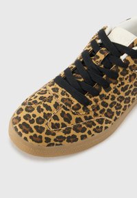 ONLY SHOES ONLSIBU - Trainers - brown/black