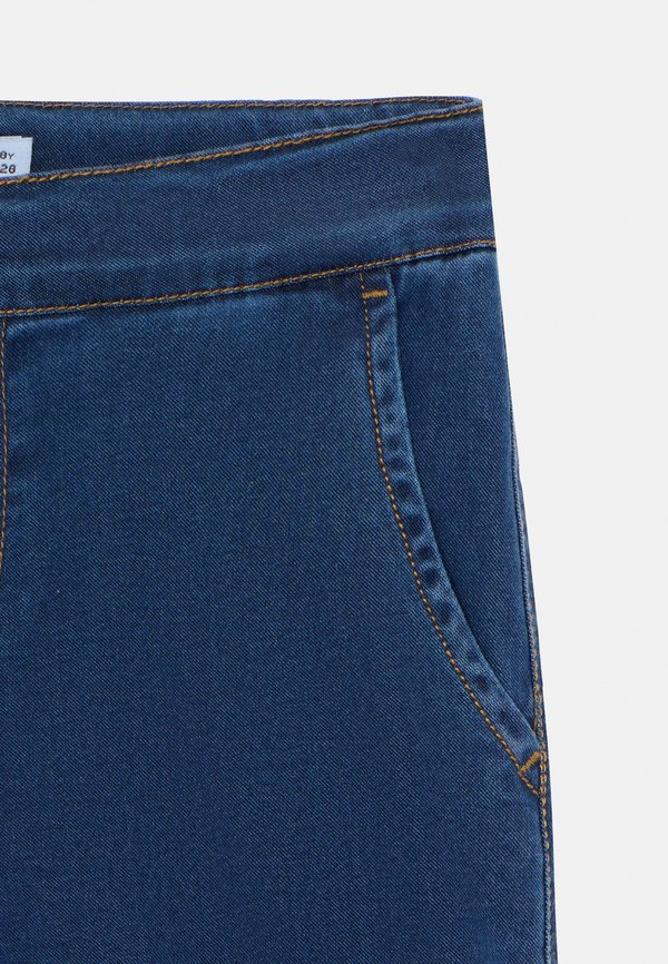NKFSALLI WIDE - Relaxed fit jeans3