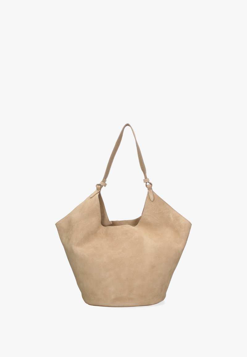 Beige suède tote bag met een slouchy ontwerp, een enkele schouderband en subtiele stikdetails. Open bovenkant met een brede opening.