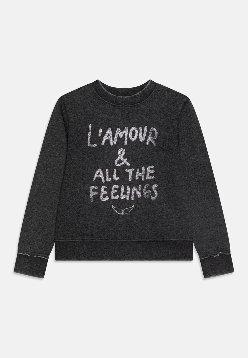 Sweat-shirt gris avec un col rond, des manches longues et un design court. Un texte en blanc et argent indique "L'amour & tous les sentiments."