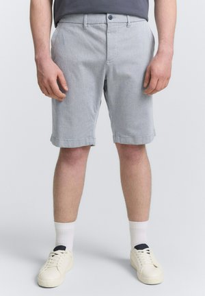 REGULAR  - Shorts - white navy quilted dobby