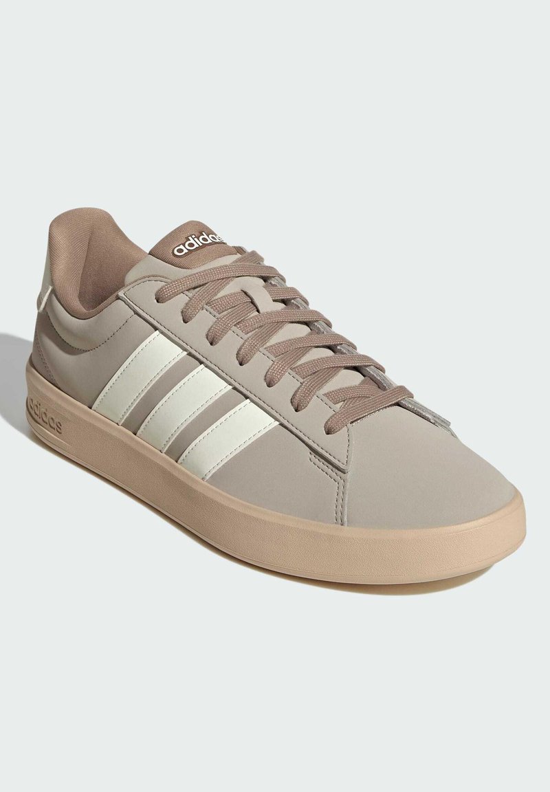 adidas gazelle silver green womens Adidas Men's Ozelia Shoes main image 1
