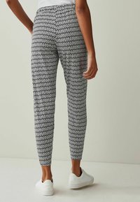 Next Trainingsbroek - black