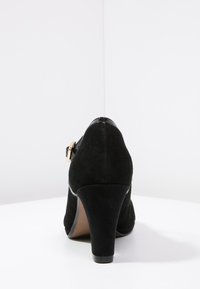Clarks Pumps - black