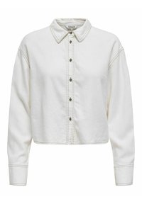 Przycięta biała koszula denimowa z długimi rękawami, zapięciem na guziki z przodu, kołnierzykiem w szpic i kontrastowymi detalami ściegów.