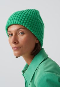 someday. BEKY SOFT - Muts - green apple