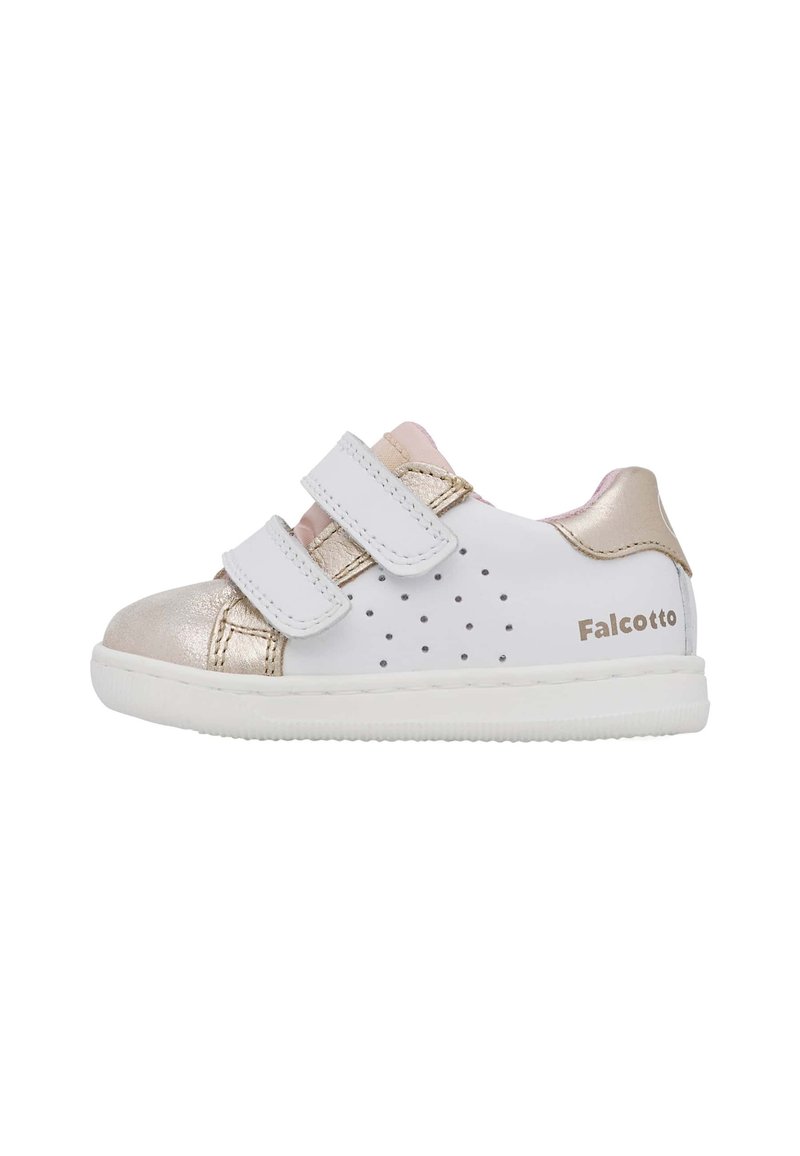 Sneaker bianche con accenti metallici oro, doppie cinghie in Velcro, design perforato e collo imbottito, con il marchio "Falcotto".
