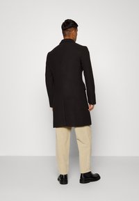 Isaac Dewhirst LONG PEA COAT - Casaco clássico - new army