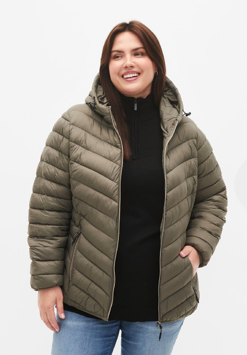 Zizzi - QUILTED LIGHTWEIGHT  WITH - Zimní bunda - bungee cord, Zvětšit