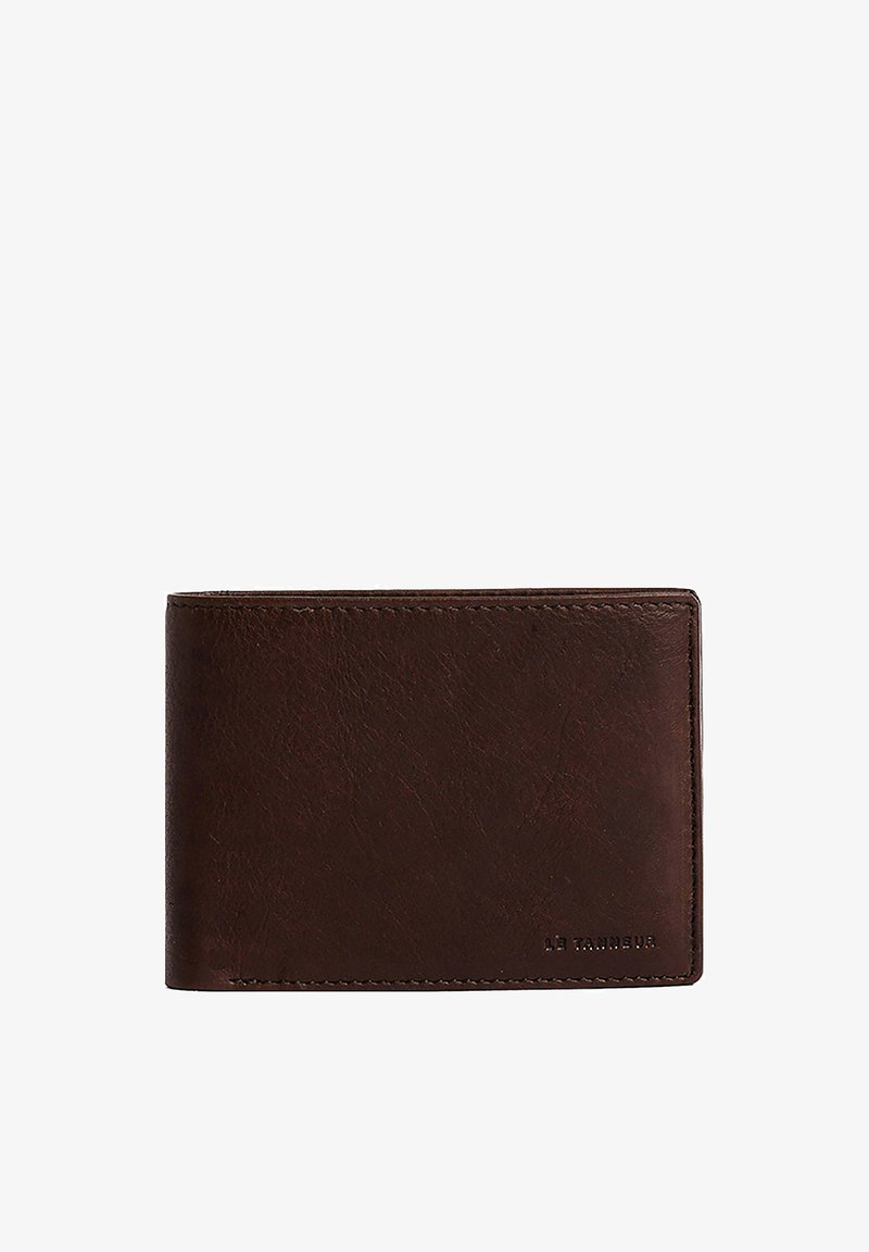 Braune Lederbörse mit texturierten Oberflächen, Zweifachdesign, Obernaht und geprägtem Logodetail. Kompakte und minimalistische Silhouette.