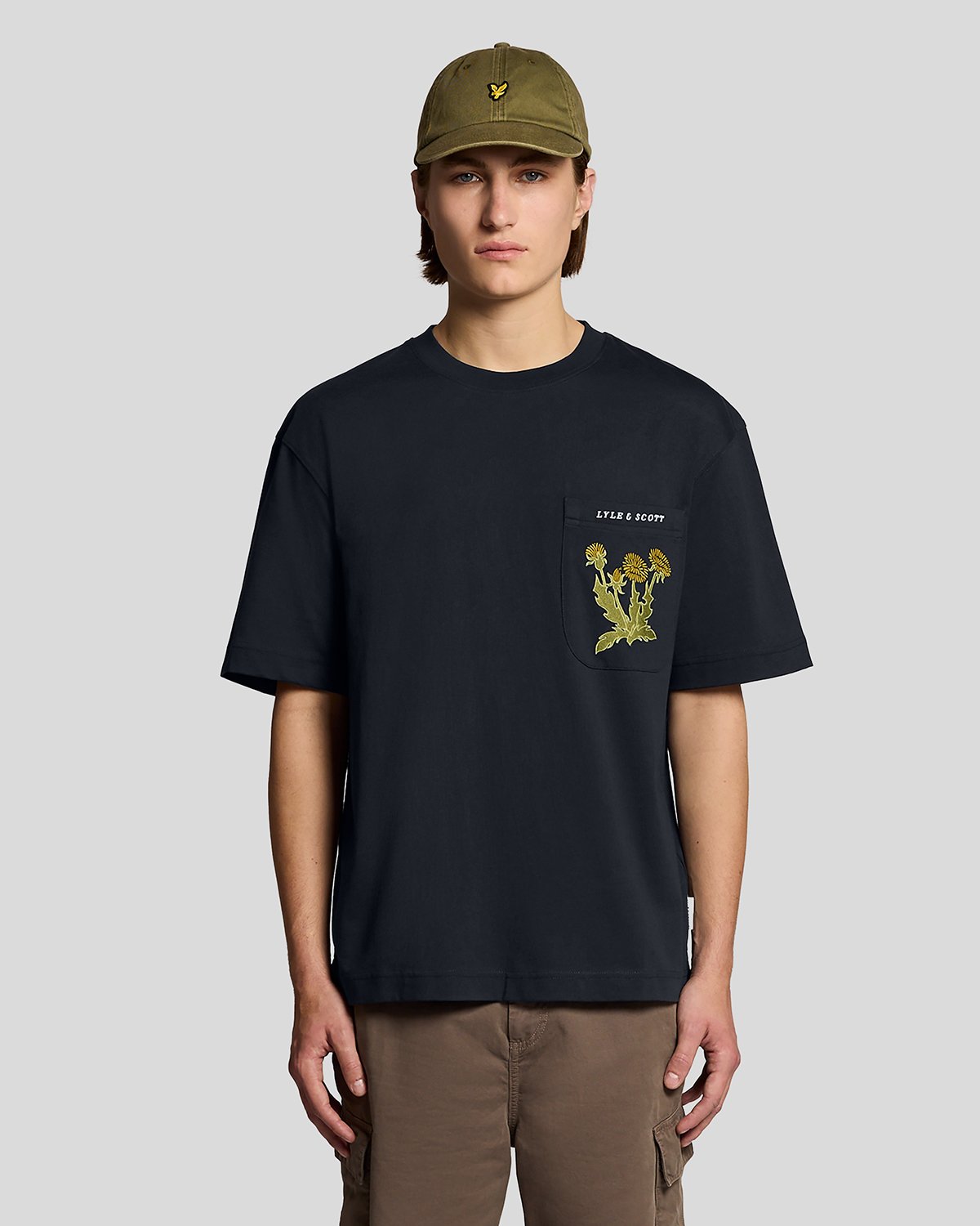 Lyle & Scott FLORAL EMBROIDERY - Print T-shirt - dark navy/dark