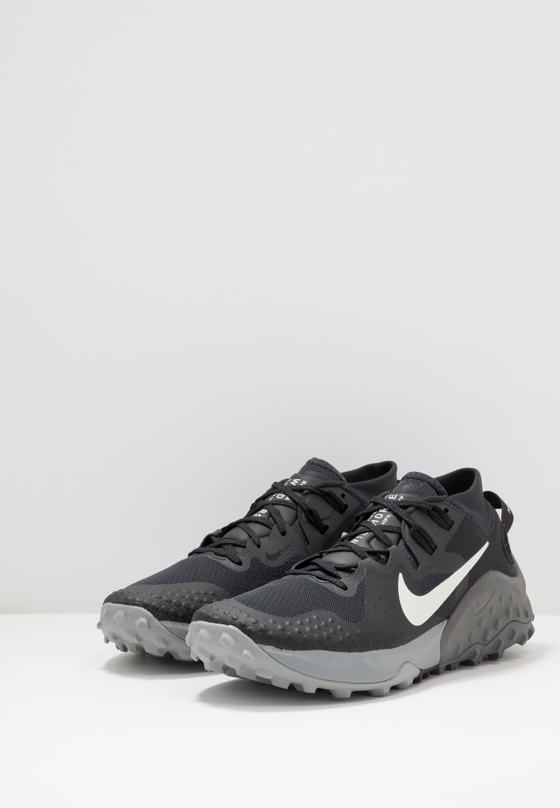 Nike Performance WILDHORSE 6 Chaussures de running off Nike WMNS CK Racer, Chaussures de Running Compétition Femme