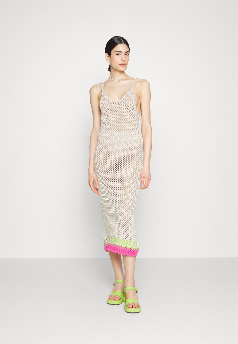 Fiorucci CROCHET DRESS Vestido de punto white/blanco Zalando.es