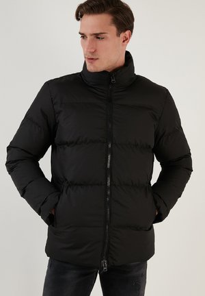 REGULAR FIT - Vinterjacka - black