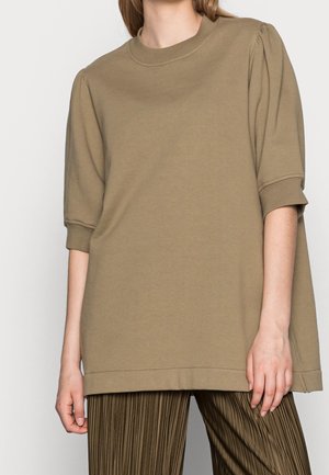 T-shirt basic