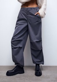 PULL&BEAR Broek - light grey