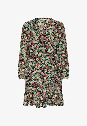 Vestido envolvente floral con mangas largas, un escote con volantes y un fondo negro con patrones de flores multicolores.