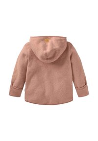 Lichtroze fleecejack met capuchon, met een zachte textuur, geribbelde mouwen en een klein merklabel op de bovenrug.