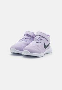 Nike Performance NIKE REVOLUTION 6 (TDV) - Sapatos para corrida em estrada - violet frost/thunder blue/metallic silver/vivid purple/white