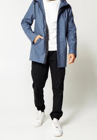 America Today Parkas - blue