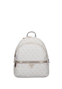 Zaino bianco con motivo logo sottile, forma arrotondata, accessori in oro, tasca frontale con zip e manico superiore per il trasporto.