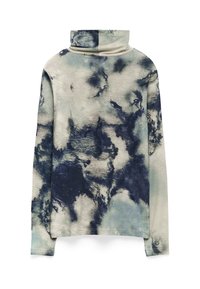 Langemouwige turtlenecktop van een zachte stof, met een abstract patroon in blauw en beige, een relaxte pasvorm en een licht gestructureerd oppervlak.