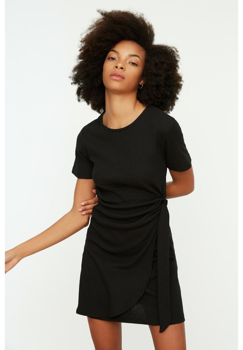 Damen Kleider | Trendyol Etuikleidblack/schwarz - VF86693 Damen Kleider | Trendyol Etuikleidblack/schwarz - VF86693